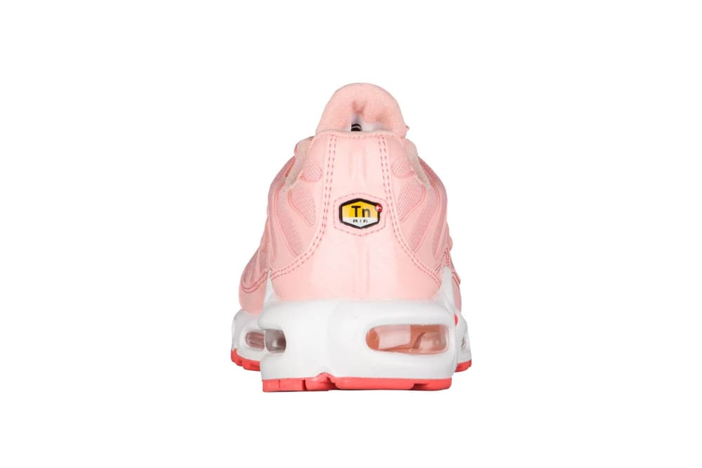 air max plus coral stardust