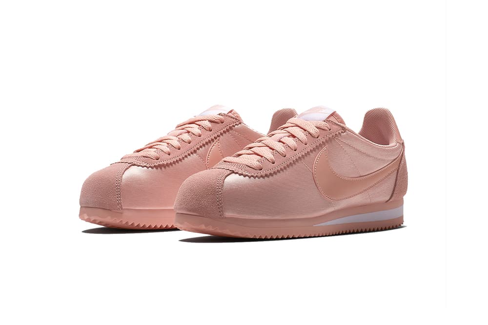 coral nike cortez