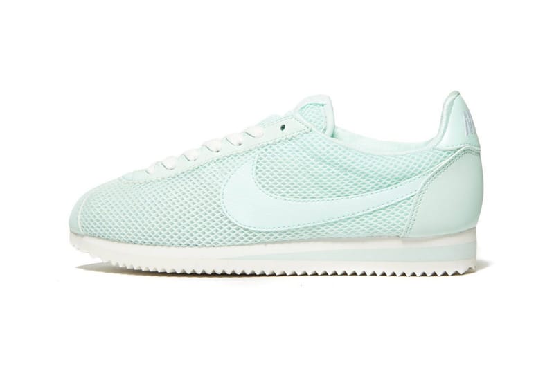 Nike cortez outlet womens green