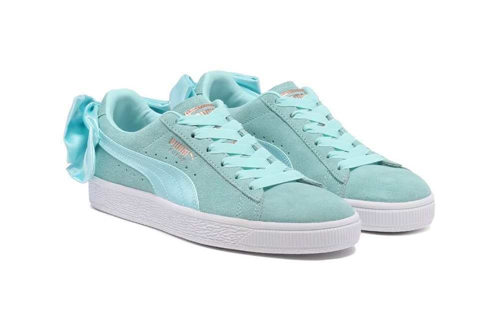 puma with bow at back