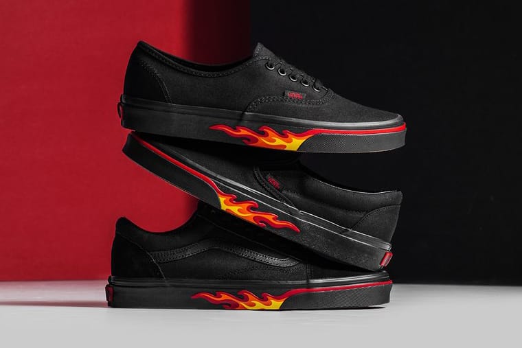 Vans flame wall store old skool