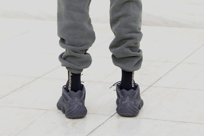 Yeezy 500 utility cheap black outfit