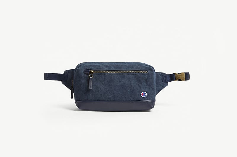 Champion logo best sale belt bag