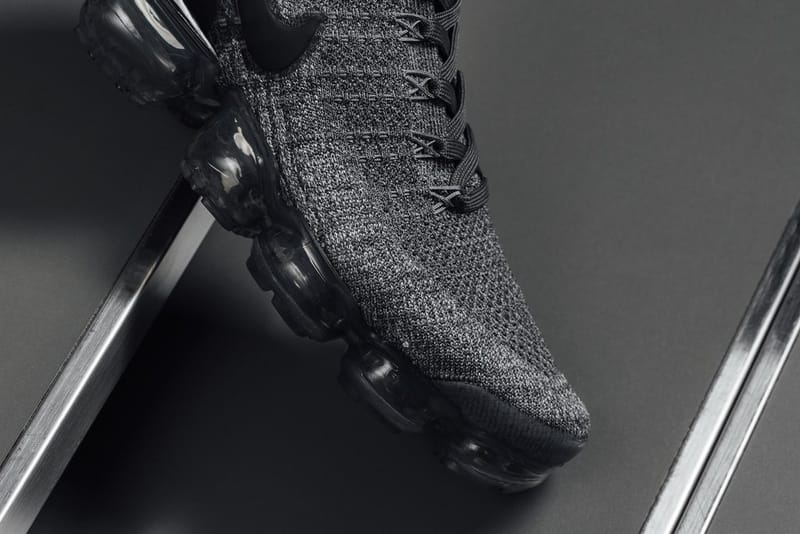 Air vapormax 2 2024 black dark grey