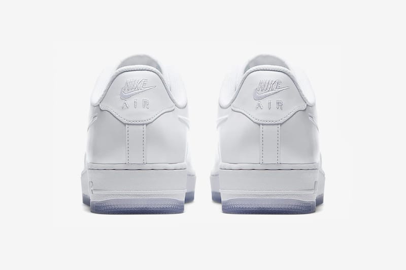 Nike air force 1 foamposite best sale triple white