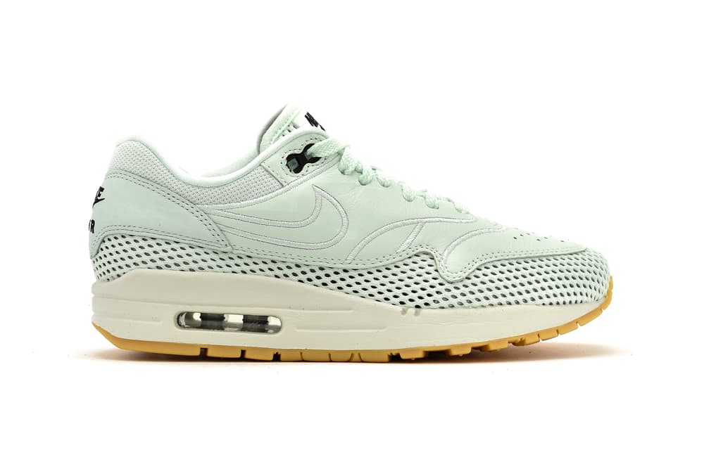 pastel green nikes