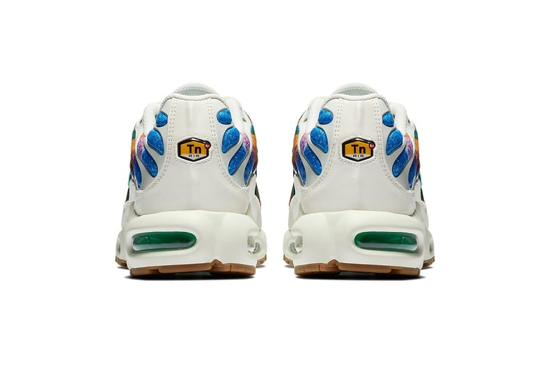 Alternate galaxy air max plus best sale