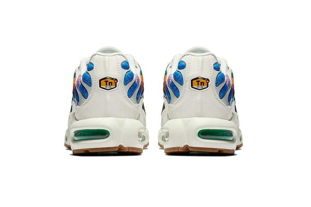 galaxy nike air max plus