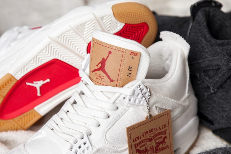 Air jordan 4 levis on sale white