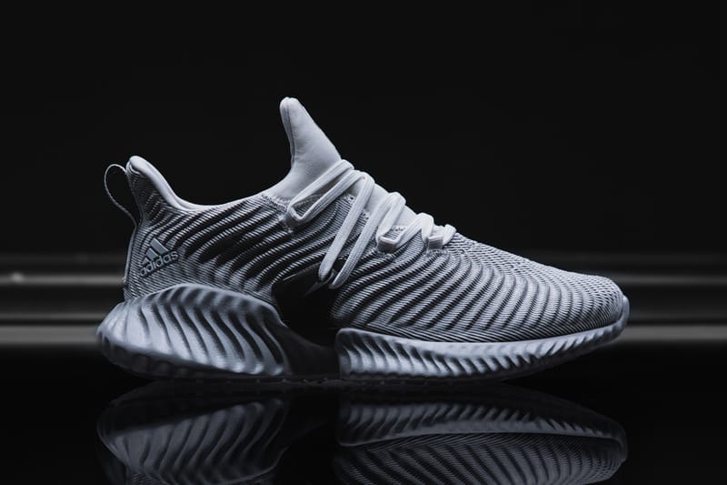 Alphabounce instinct white hotsell