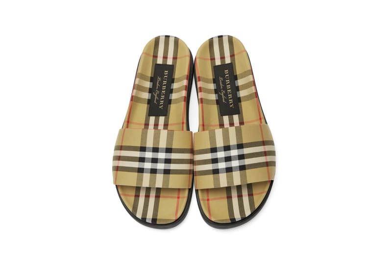 Burberry discount sliders mens