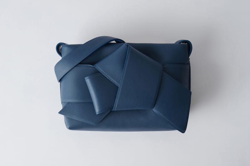 Acne Studios' Fall/Winter 2018 Musubi Bag | Hypebae Acne Studios' Fall/Winter 2018 Musubi Bag | Hypebae