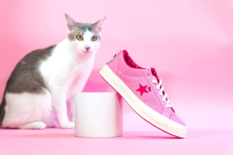 Hello kitty one shops star converse