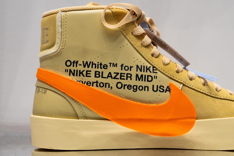 Off-white x nike clearance blazer orange spooky pack