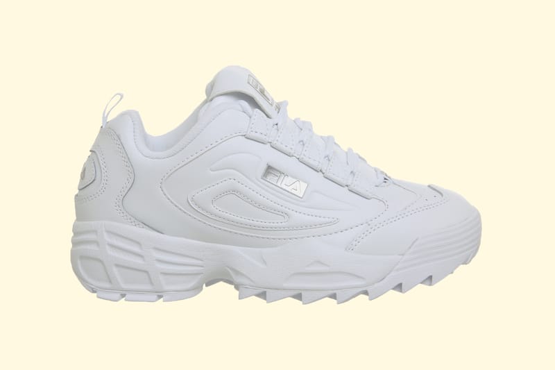 Fila disruptor 3 sale trainers white