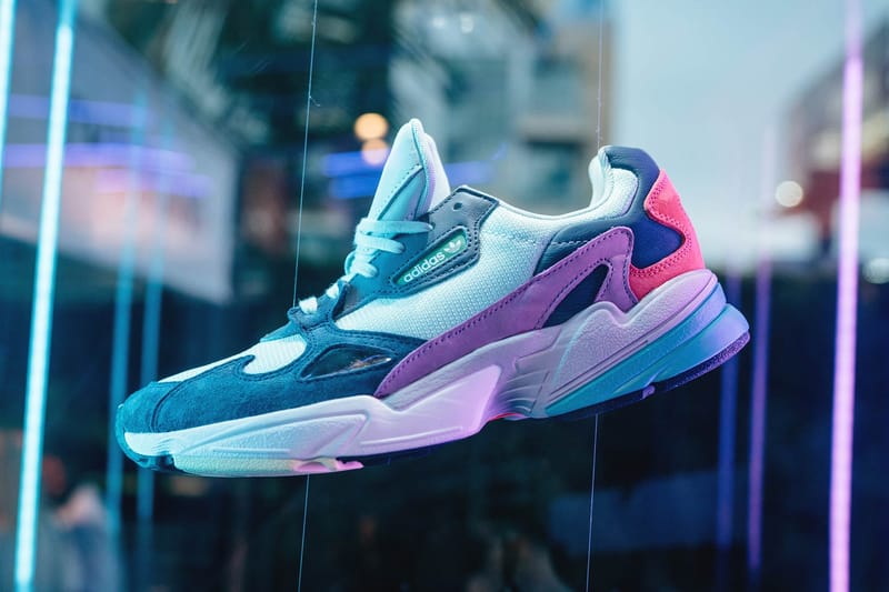 Adidas falcon store pink kylie jenner