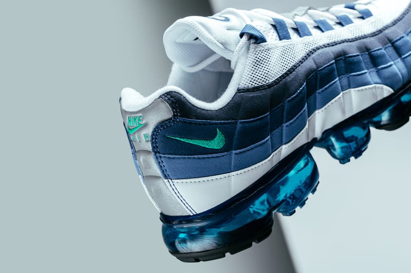 Vapormax bleu sales et blanc