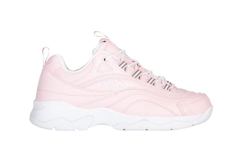 Fila dad store shoes pink