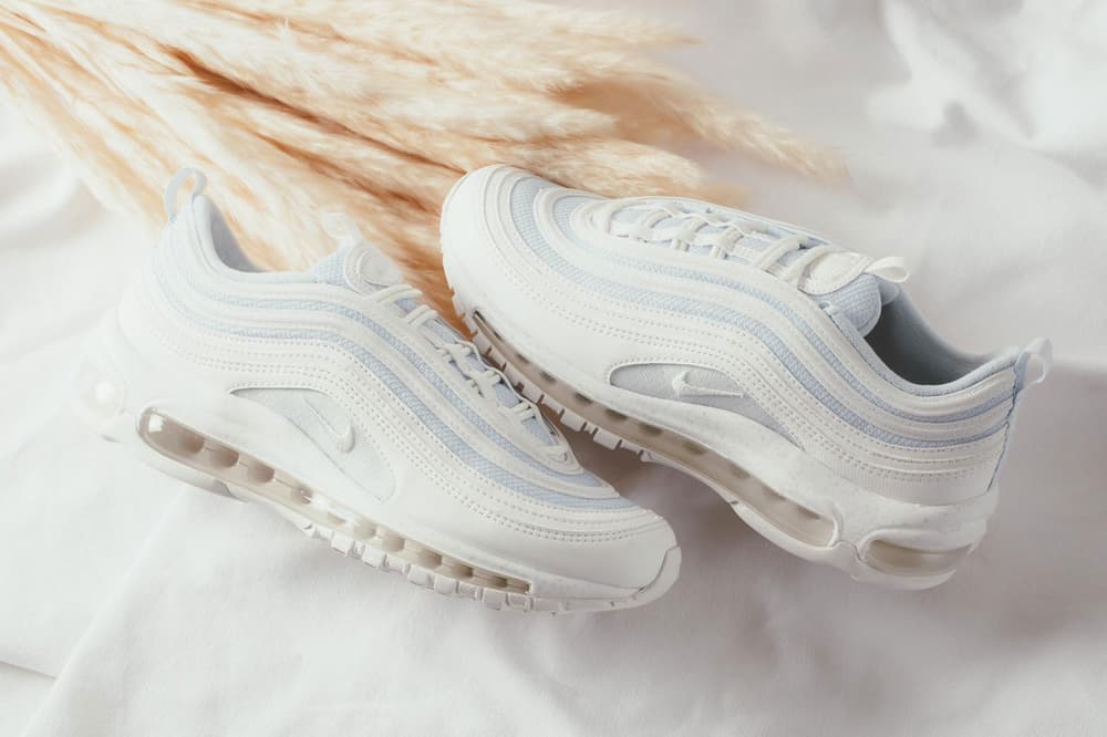 mens nike air max 1 lemonade stores