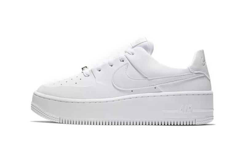 Nike air force 1 sage low trainers hot sale in white