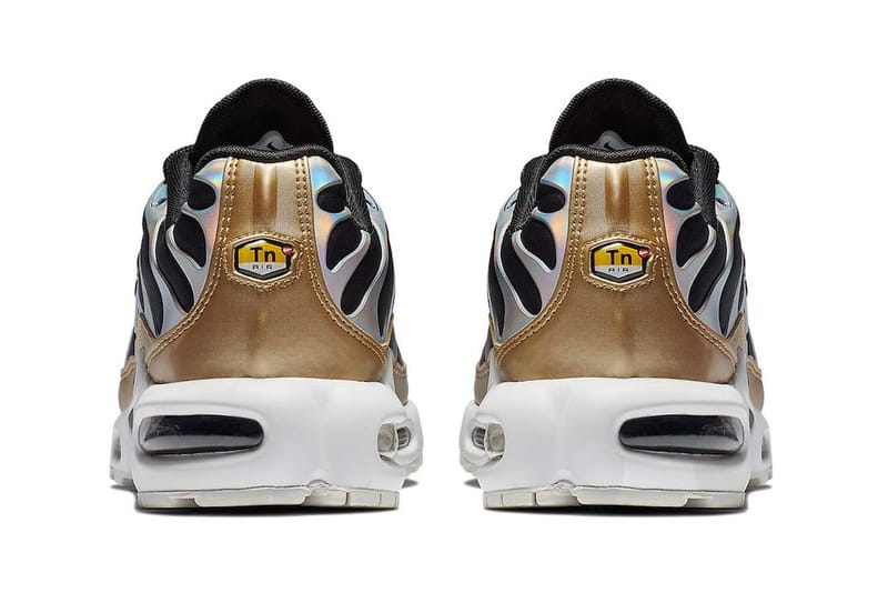 Nike air max plus just do it hot sale black iridescent