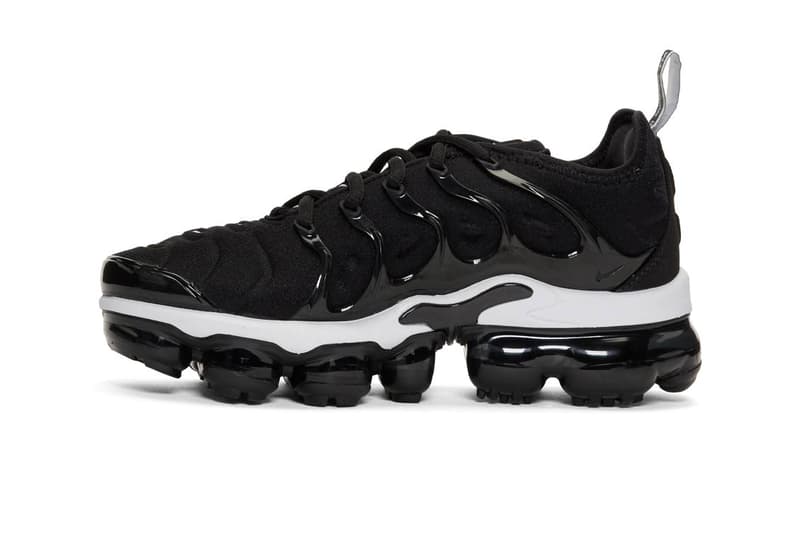 Find Your Perfect Look With Nike Vapormax Plus Black And White - Shoe ...