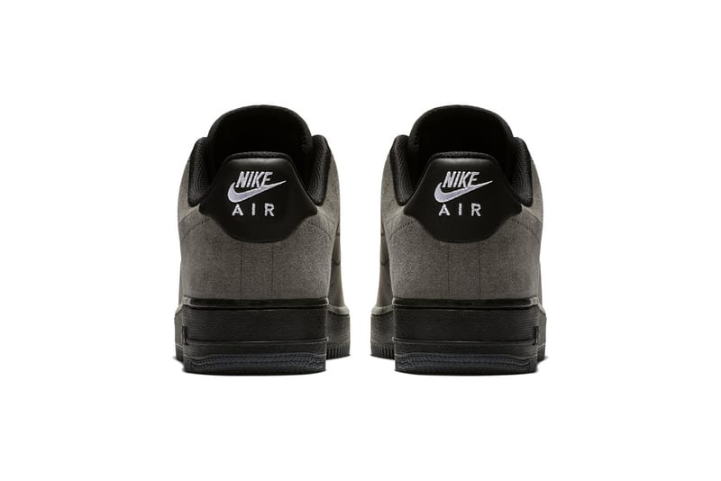 A cold wall outlet af1 black