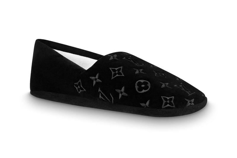 Monogrammed store house slippers