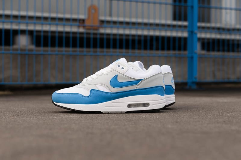 Air max 1 hot sale white university blue