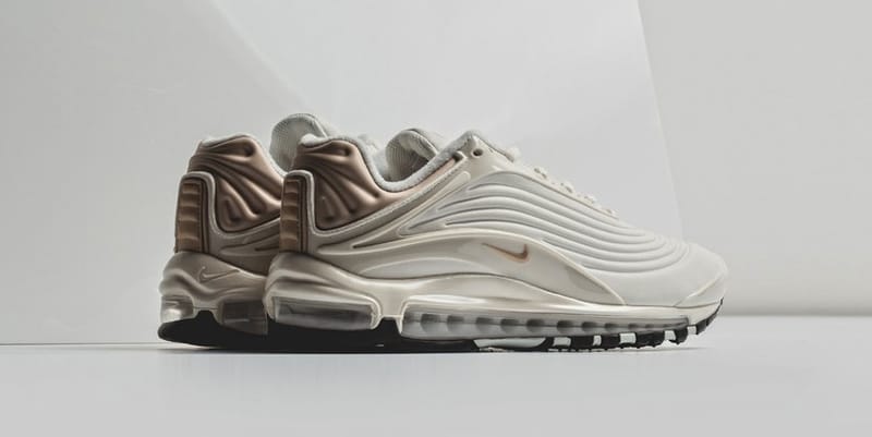 Air max hotsell deluxe on sale