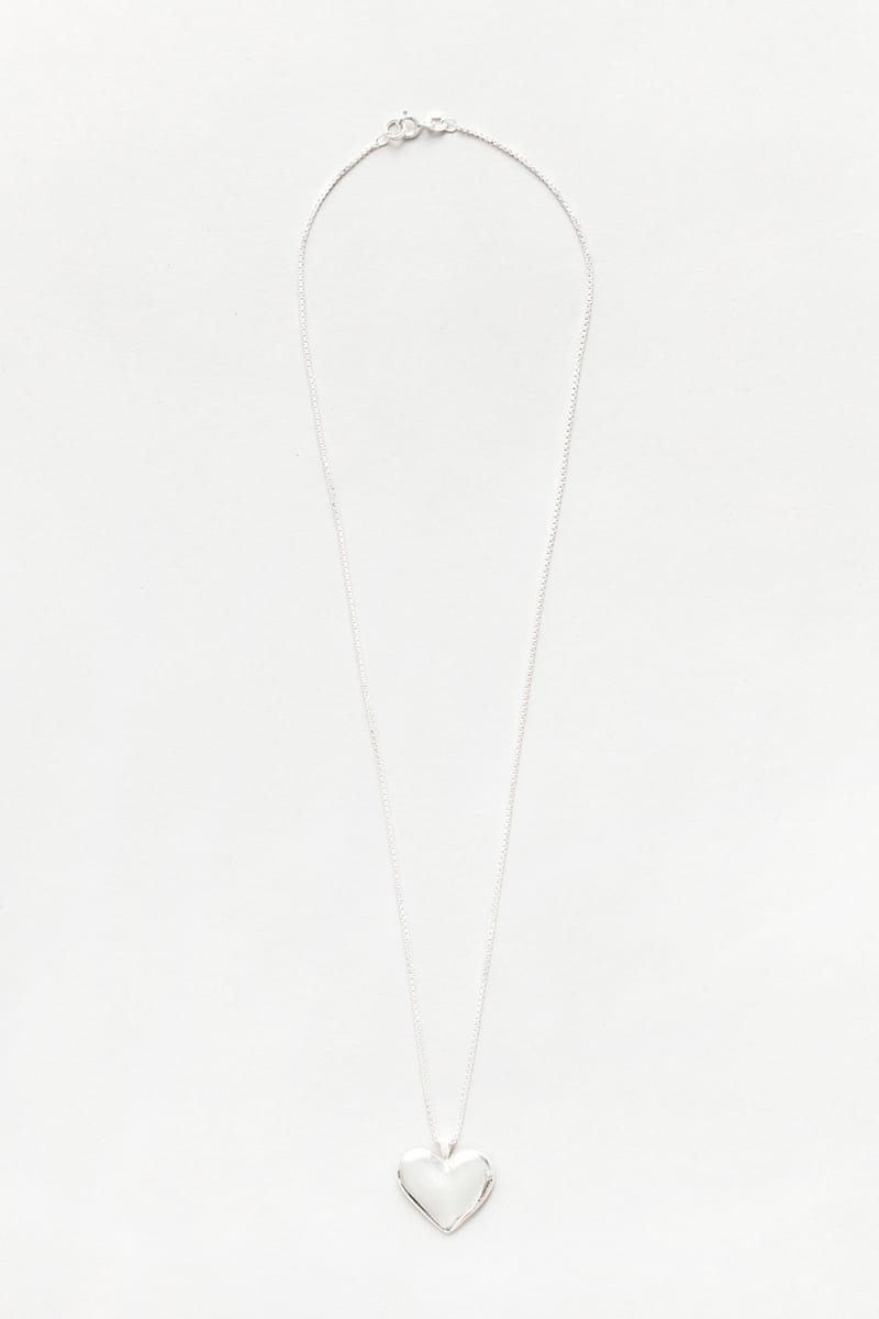 VLUGAR CIRCUS necklace share spirit 1点物 VLUGAR CIRCUS necklace share spirit 1点物 - メルカリ