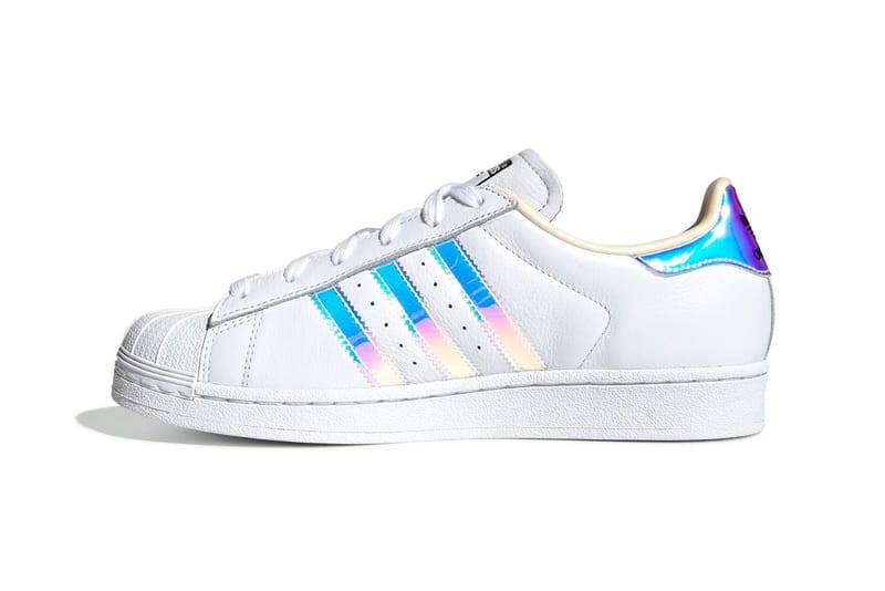 Adidas originals junior stan smith outlet trainer iridescent white  silver