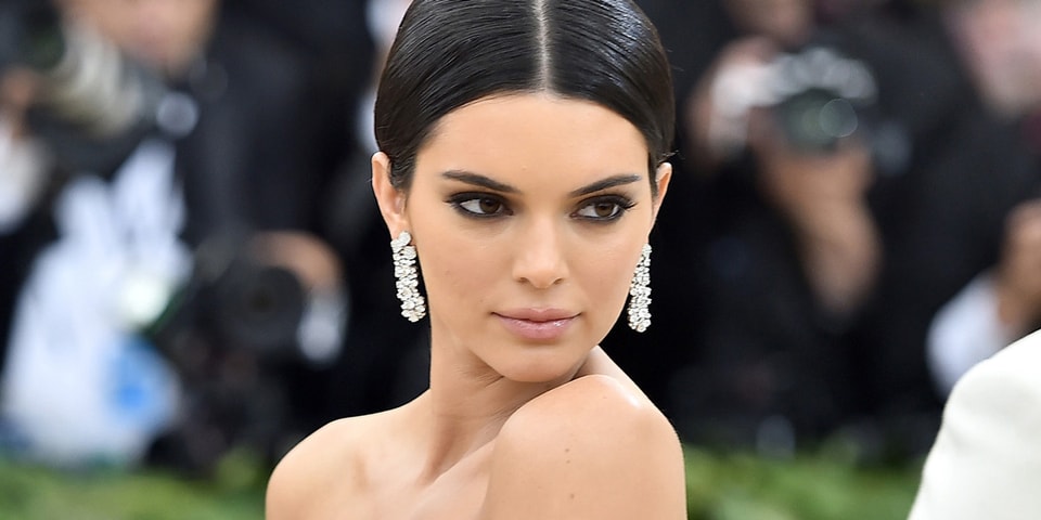 Kendall Jenner Releases Moon Teeth Whitening Pen | Hypebae