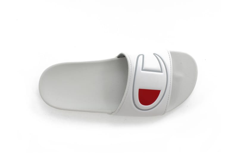 White champion clearance flip flops