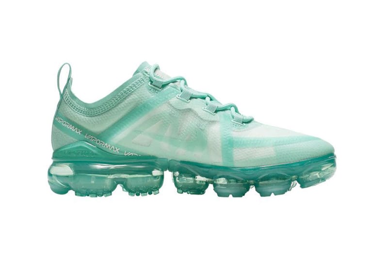 Strapless vapormax on sale