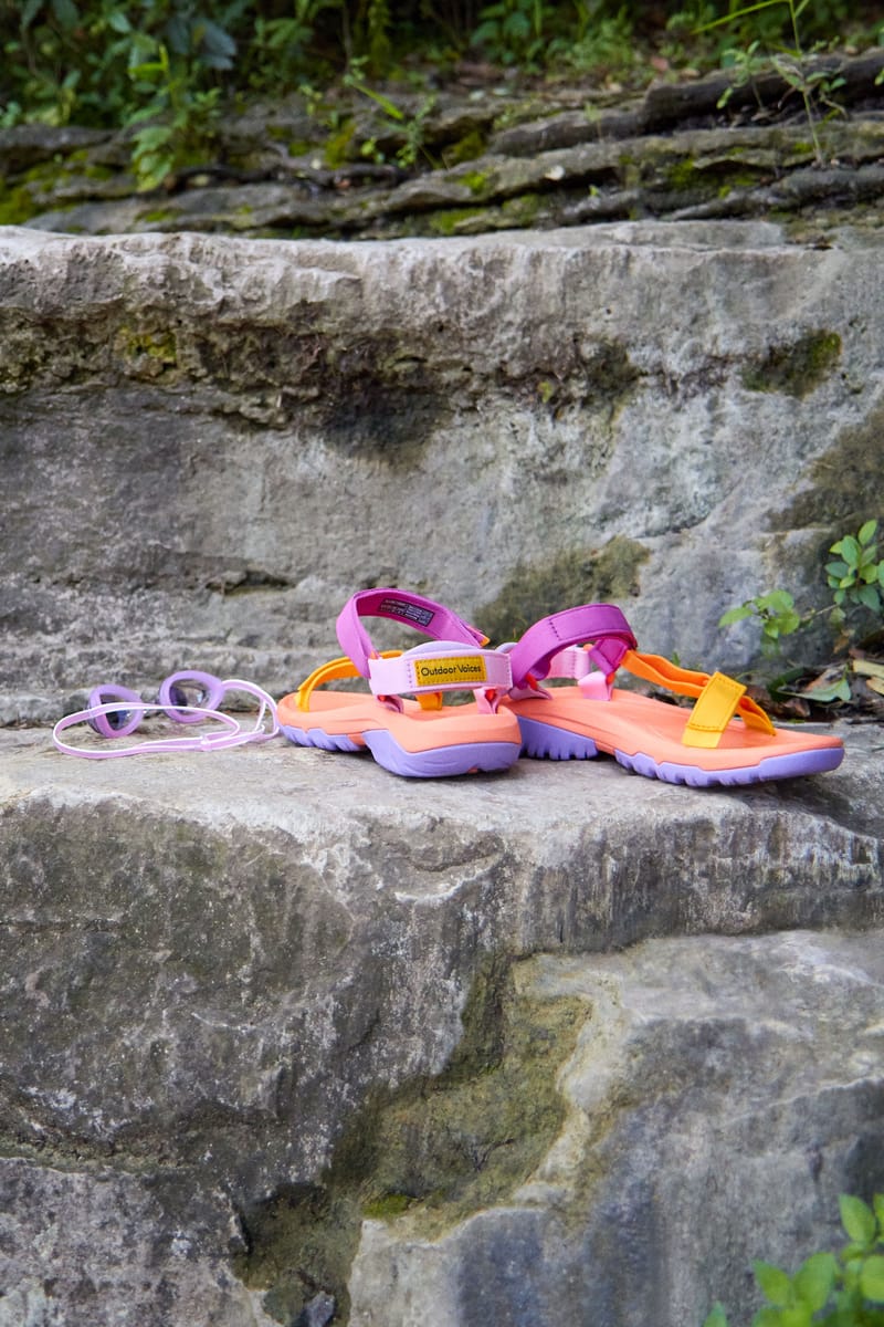 Teva store fusion coral