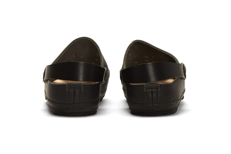 Hender Scheme Luxe Leather Black Crocs | Hypebae