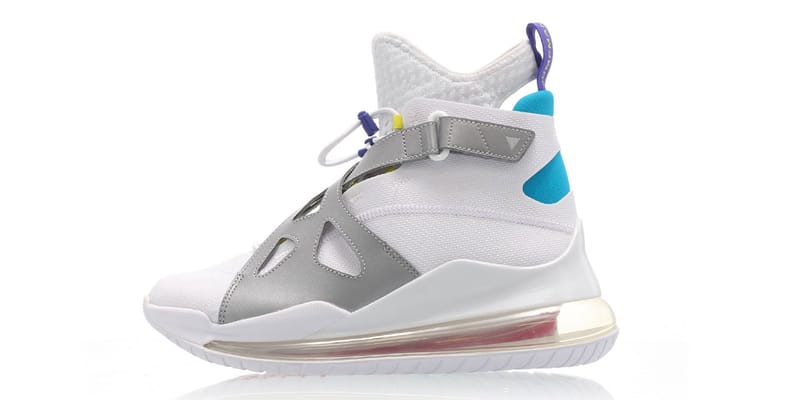 Nike air jordan latitude 720 hot sale