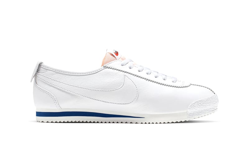 Nike classic cortez shoe best sale dog pack