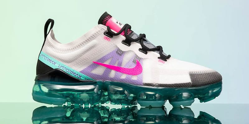 Vapormax rose 2024 et blanc