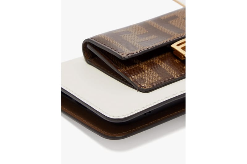 Case fendi 2025 iphone x