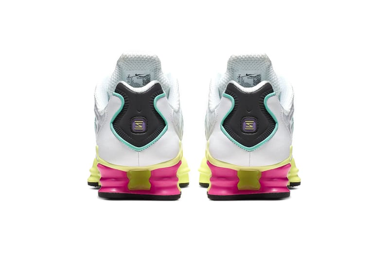 Nike on sale shox 218