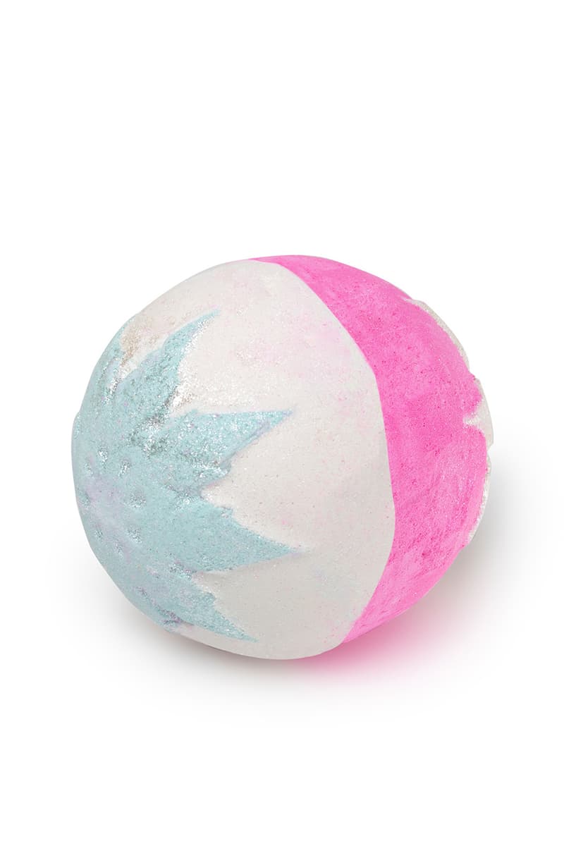 Lush Christmas Bath Bomb Collection Santa Beauty | HYPEBAE