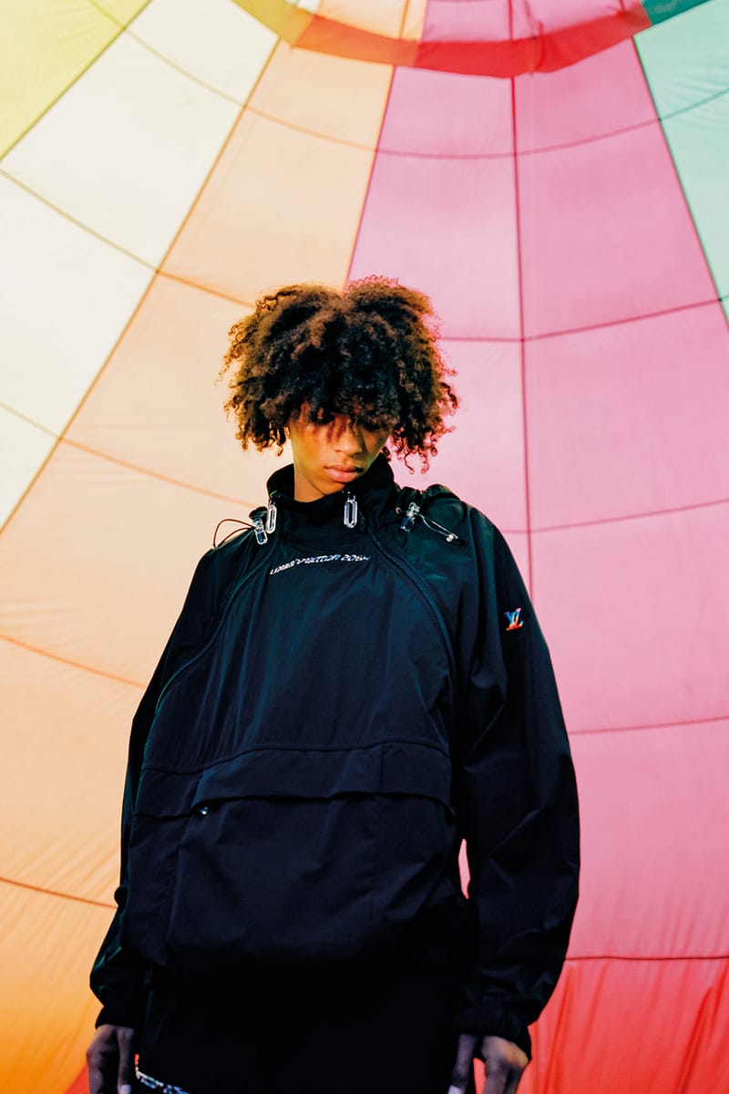 LOUIS VUITTON セーリングフラッグ柄 ナイロンジャケット LOUIS VUITTON セーリングフラッグ柄 ナイロンジャケット LOUIS