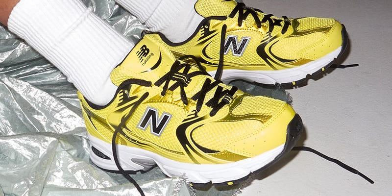 New balance outlet navy yellow