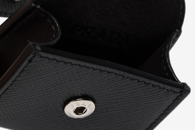 イヤホン PRADA Near Mint Leather Earphone Case PRADA Near Mint Leather Earphone Case