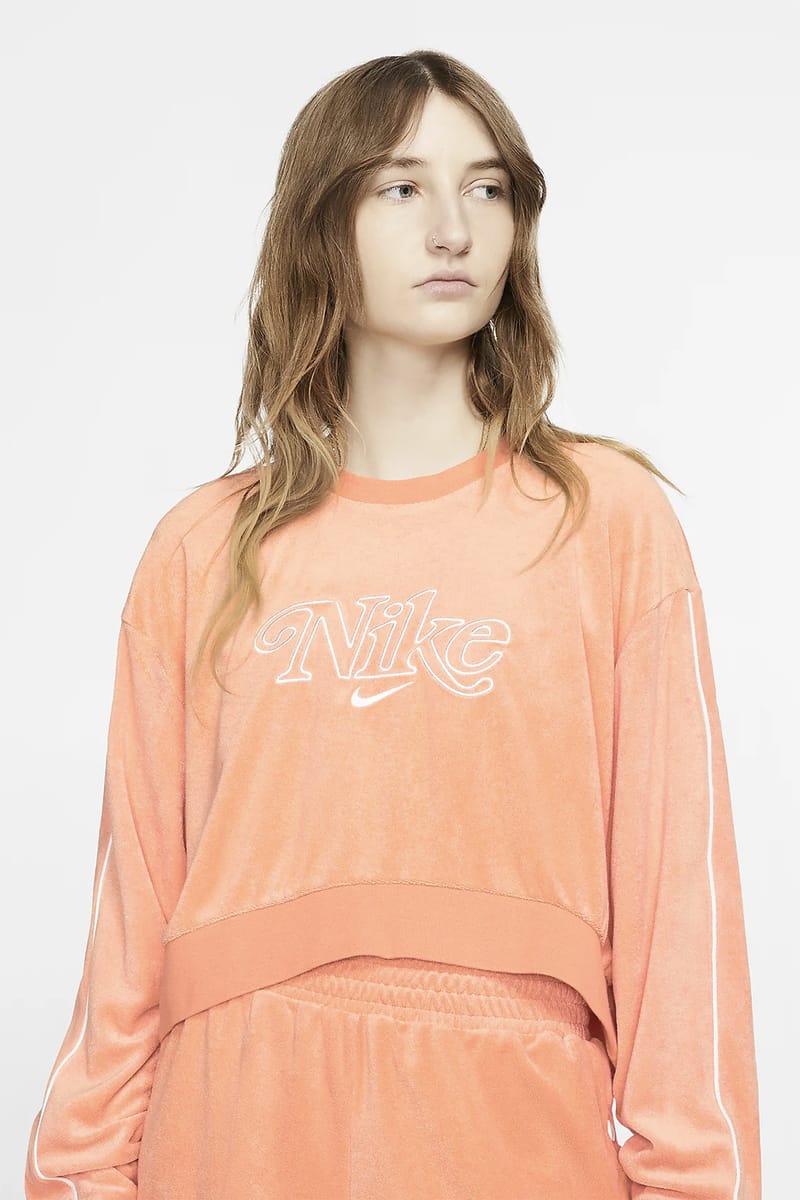 Peach nike crewneck sales