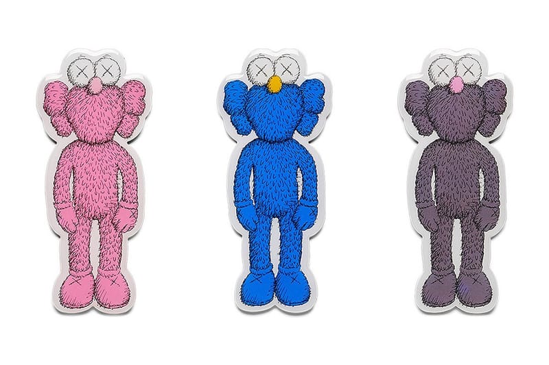 KAWS NGV PINS ピンバッチ カウズ　BFF Pins 新品 ビクトリア国立美術館 NGV x カウズ KAWS BFF Pin Set of 3