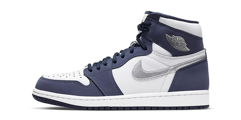 Jordan 1 mid navy blue and white outlet