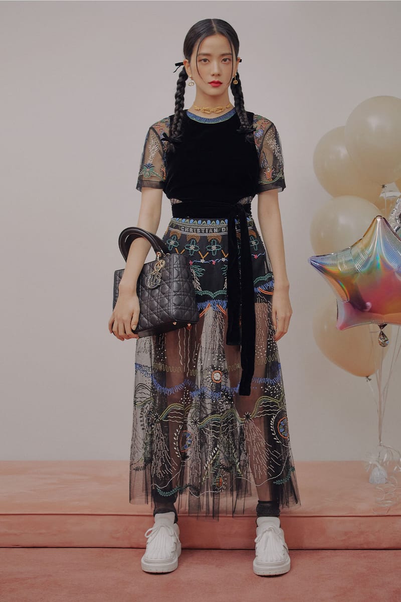 【BLACKPINKジス着用♪】Dior Cabinet de Curiosites バレッタ fashion220301_dior-jisoo-main.jpg